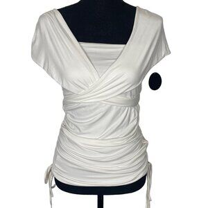 HOT MIAMI STYLES Women Wrap Top Size S White Sleeveless Feminine Classy 40-12